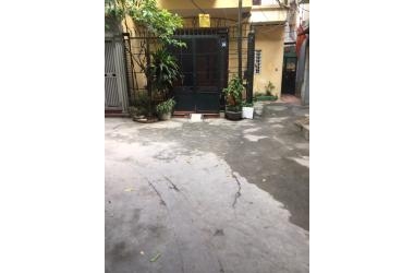 Bán nhà Linh Lang, kinh doanh tốt, ô tô đỗ, 2 thoáng, giá 8 tỷ.